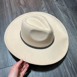 Western hat
